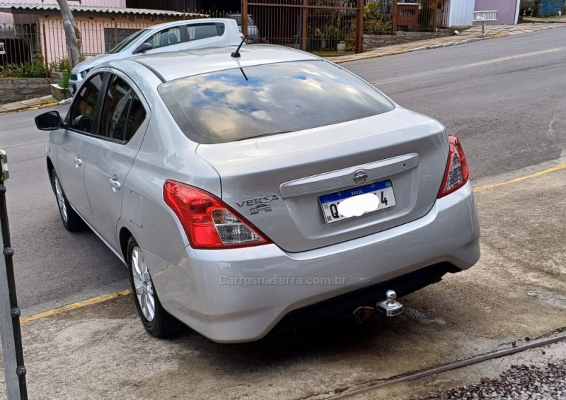 VERSA 1.6 16V FLEX SL 4P MANUAL - 2016 - FARROUPILHA