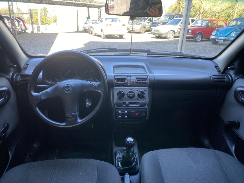 CORSA 1.6 MPFI CLASSIC SEDAN 8V GASOLINA 4P MANUAL - 2003 - CAXIAS DO SUL