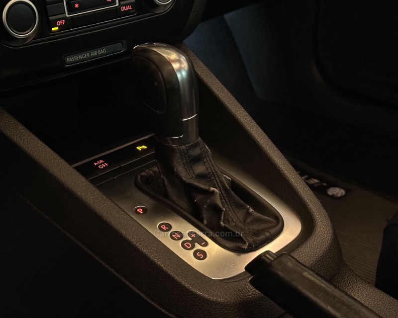 JETTA 2.0 COMFORTLINE FLEX 4P TIPTRONIC - 2012 - GARIBALDI