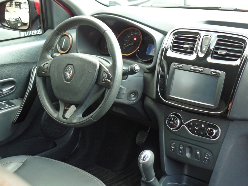SANDERO 1.6 STEPWAY 8V FLEX 4P MANUAL - 2016 - CAXIAS DO SUL