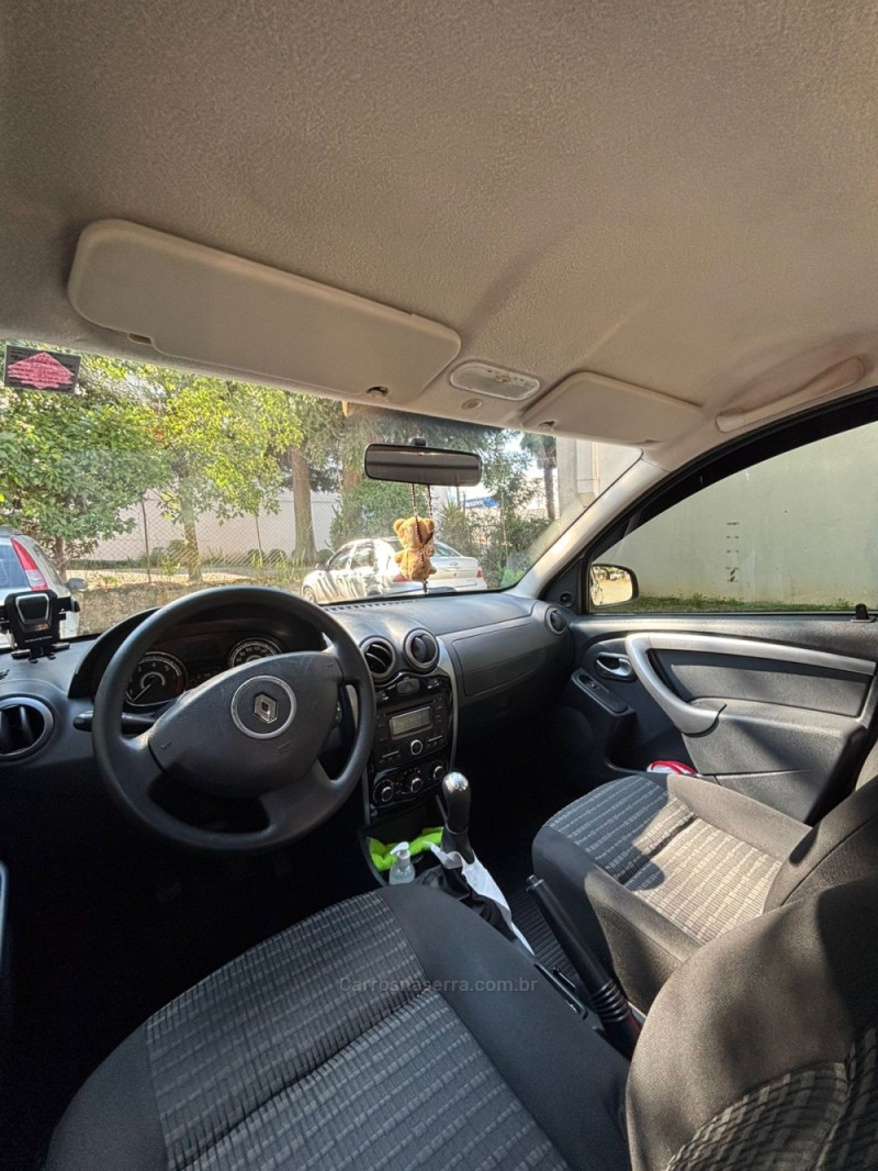 SANDERO 1.0 EXPRESSION 16V FLEX 4P MANUAL - 2014 - CAXIAS DO SUL