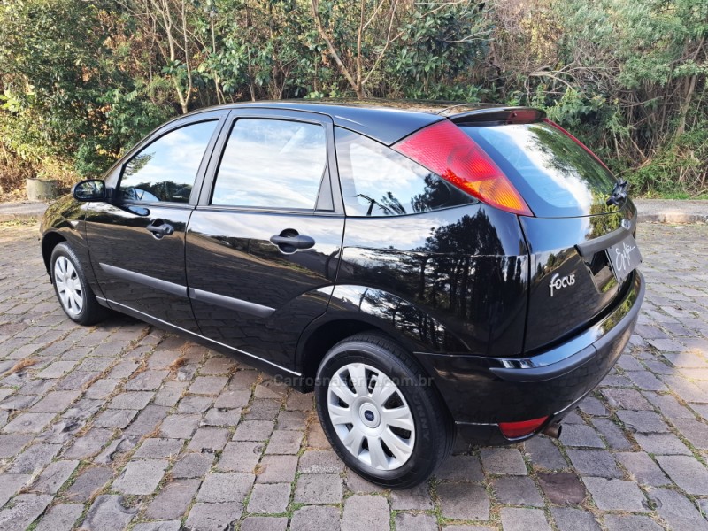 FOCUS 1.6 GL 8V FLEX 4P MANUAL - 2007 - BENTO GONçALVES