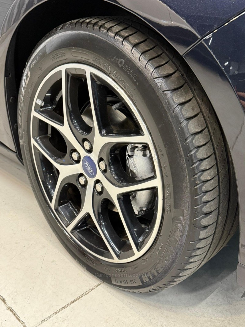 FOCUS 2.0 TITANIUM PLUS HATCH 16V FLEX 4P AUTO - 2017 - CAXIAS DO SUL