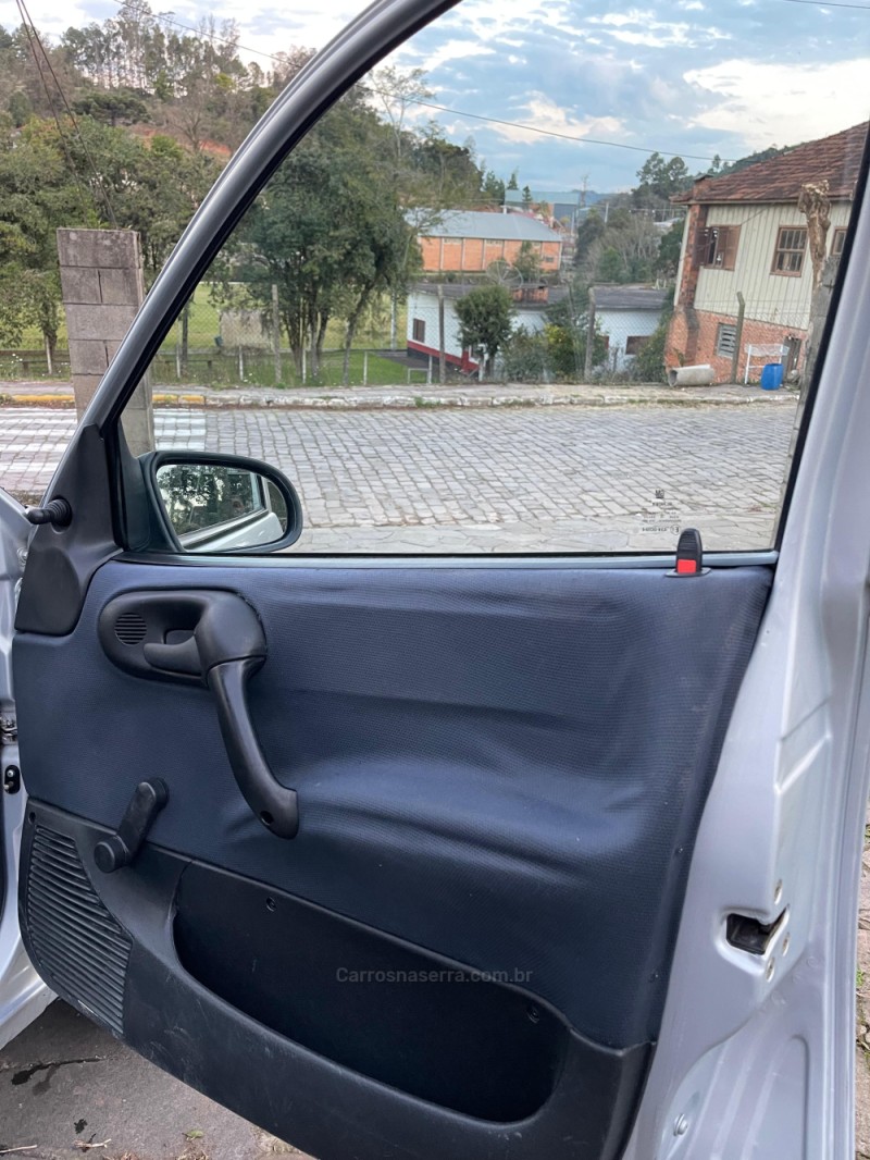 CORSA 1.0 MPFI MILENIUM 8V GASOLINA 4P MANUAL - 2000 - BENTO GONçALVES