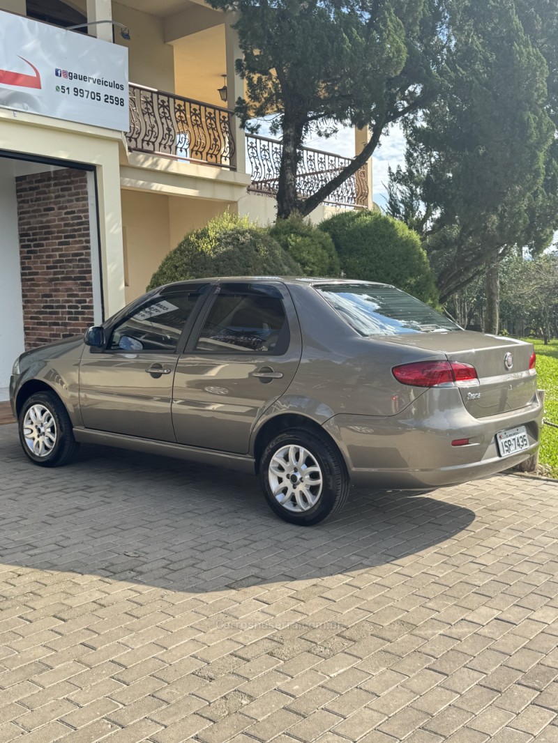SIENA 1.0 MPI EL CELEBRATION 8V FLEX 4P MANUAL - 2012 - ENCANTADO