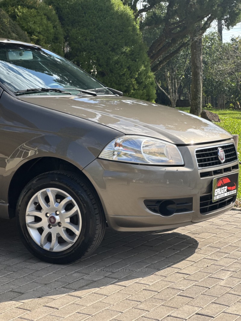 SIENA 1.0 MPI EL CELEBRATION 8V FLEX 4P MANUAL - 2012 - ENCANTADO
