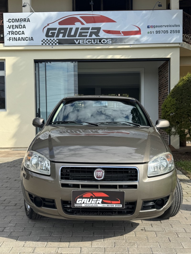 SIENA 1.0 MPI EL CELEBRATION 8V FLEX 4P MANUAL - 2012 - ENCANTADO