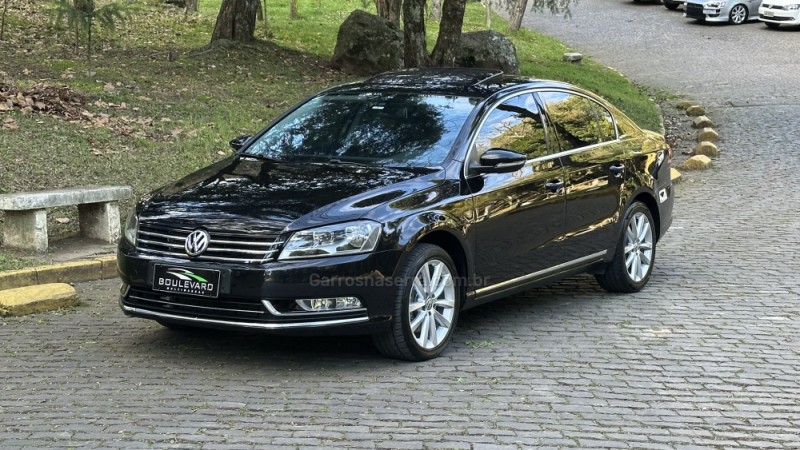 PASSAT 2.0 16V TSI BLUEMOTION GASOLINA HIGHLINE 4P DSG - 2012 - CAXIAS DO SUL