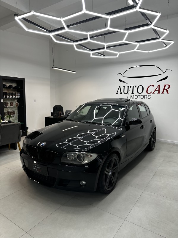 130I 3.0 SPORT HATCH 24V GASOLINA 4P AUTOMÁTICO - 2008 - CAXIAS DO SUL