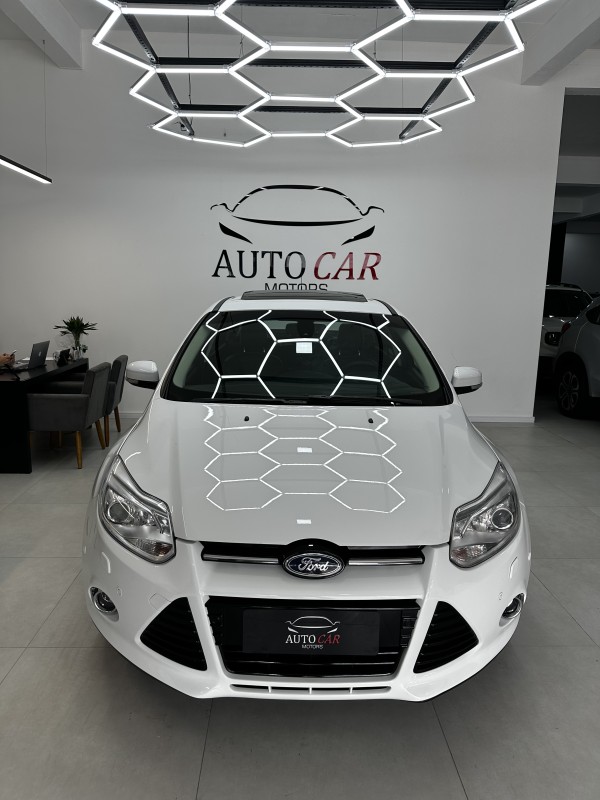 FOCUS 2.0 TITANIUM PLUS SEDAN 16V FLEX 4P AUTOMÁTICO - 2015 - CAXIAS DO SUL
