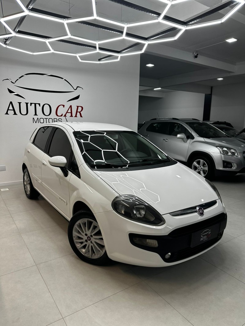 punto 1.6 essence sp dualogic 16v flex 4p automatizado 2016 caxias do sul