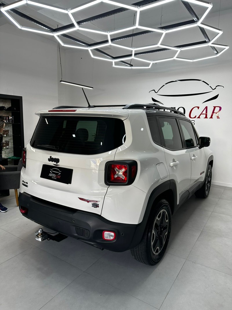 RENEGADE 2.0 16V TURBO DIESEL TRAILHAWK 4P 4X4 AUTOMÁTICO - 2016 - CAXIAS DO SUL
