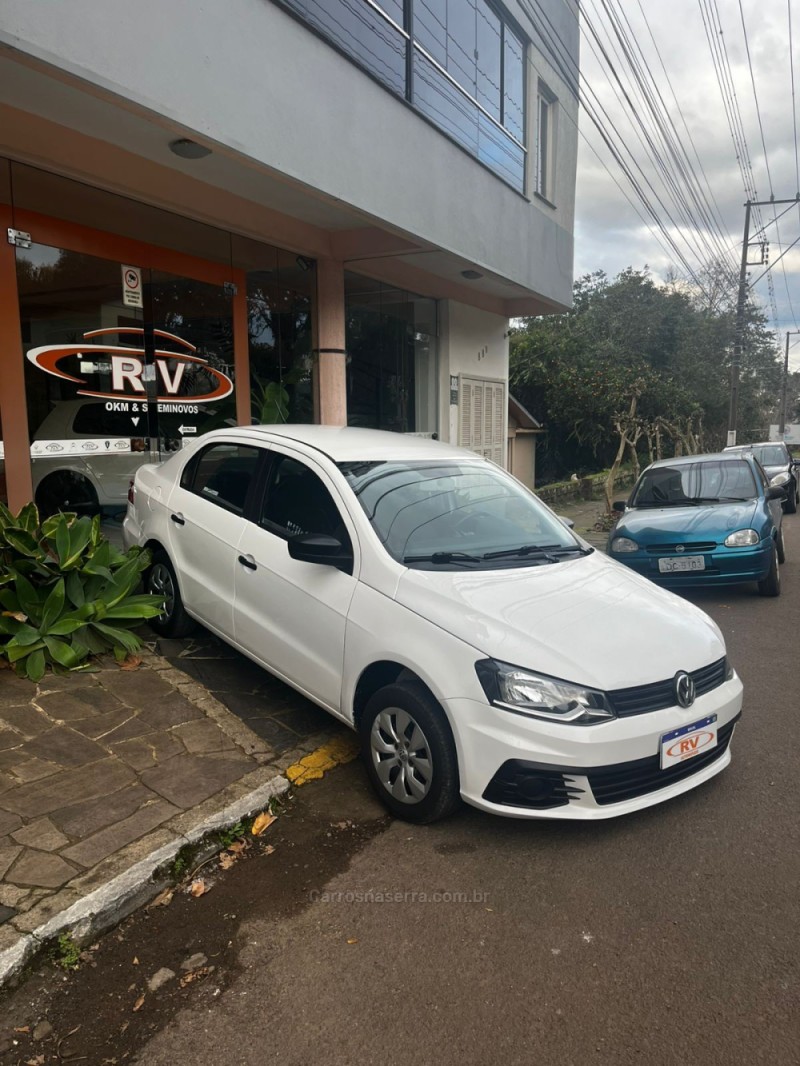 VOYAGE 1.0 12V MPI TOTALFLEX COMFORTLINE 4P MANUAL - 2017 - CARLOS BARBOSA