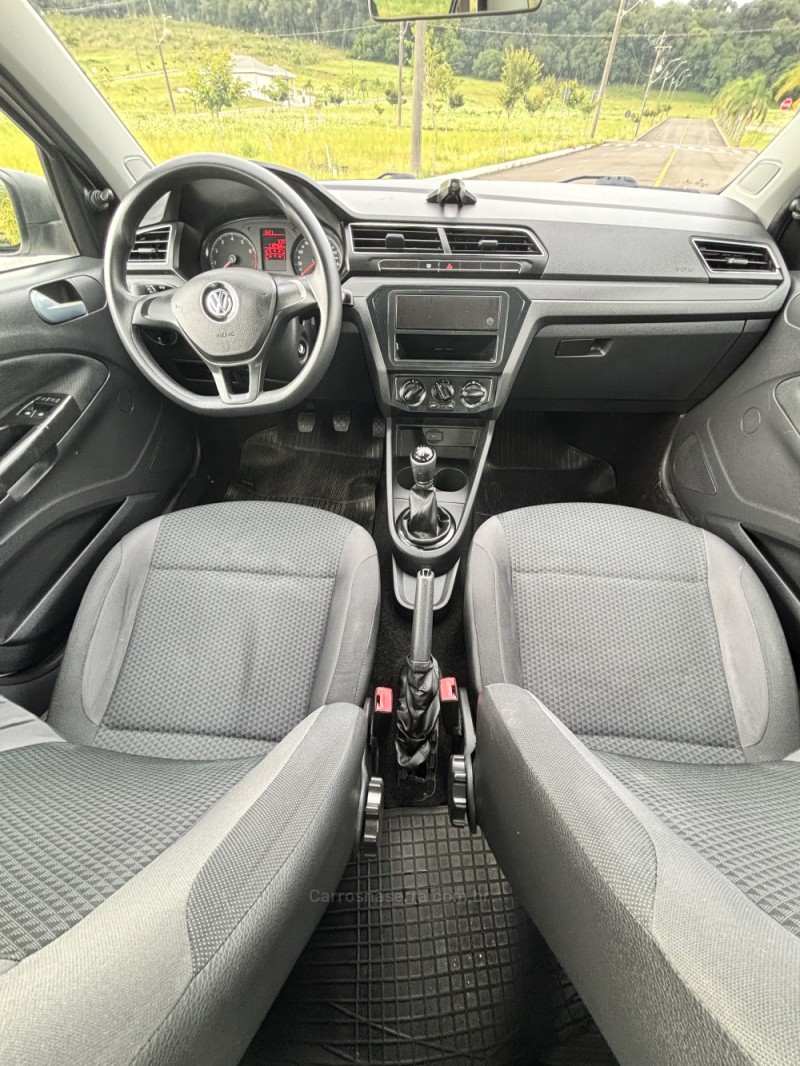 VOYAGE 1.0 12V MPI TOTALFLEX COMFORTLINE 4P MANUAL - 2017 - CARLOS BARBOSA