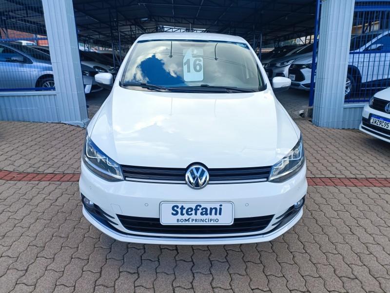 FOX 1.6 MSI COMFORTLINE 8V FLEX 4P MANUAL - 2016 - BOM PRINCíPIO