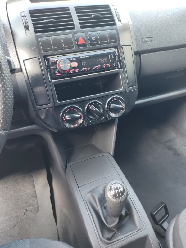POLO 1.6 MI SÉRIE OURO 8V GASOLINA 4P MANUAL - 2003 - VALE REAL