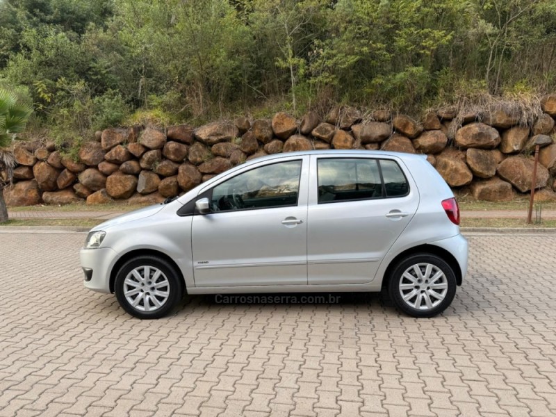 FOX 1.0 MI 8V FLEX 4P MANUAL - 2011 - IVOTI