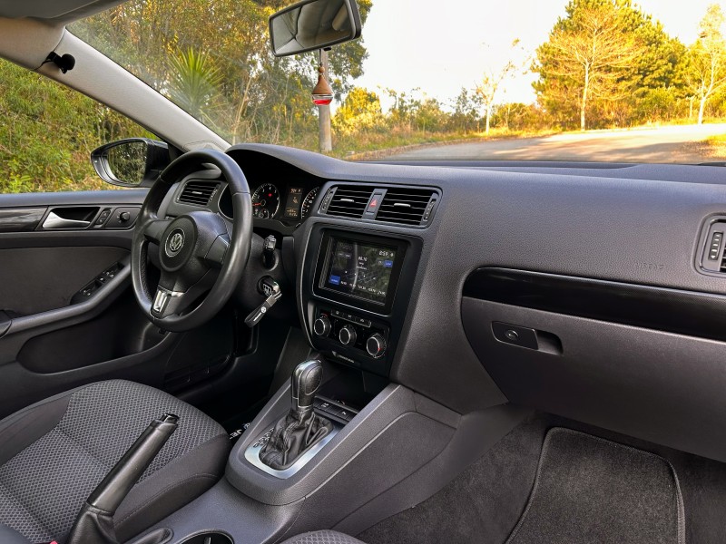 JETTA 2.0 COMFORTLINE FLEX 4P TIPTRONIC - 2014 - BENTO GONçALVES