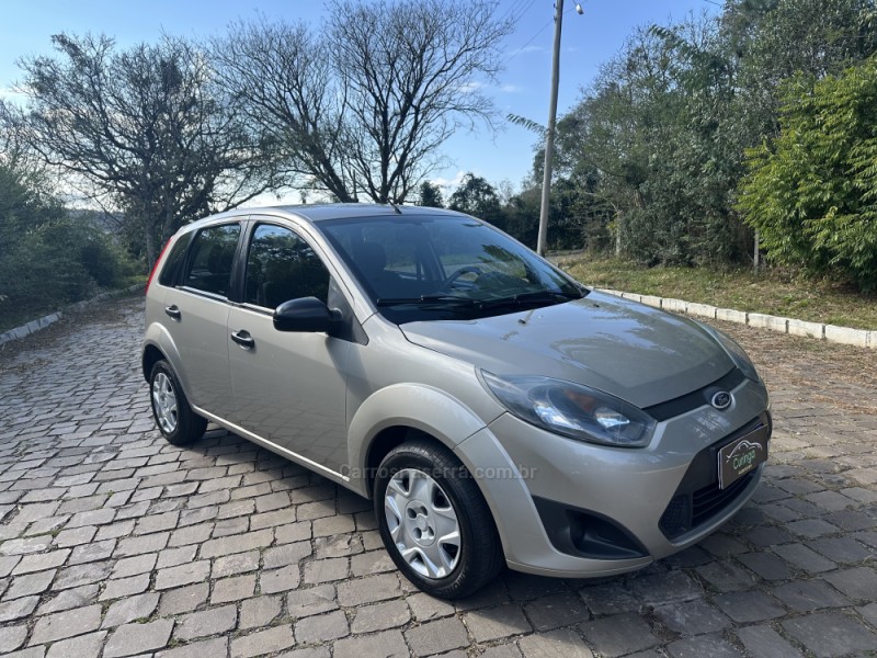 FIESTA 1.0 MPI CLASS HATCH 8V FLEX 4P MANUAL - 2013 - NOVA PRATA