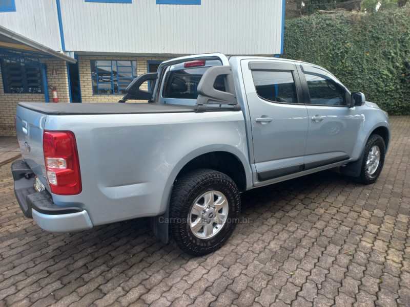 S10 2.4 LT 4X2 CD 8V FLEX 4P MANUAL - 2013 - CAXIAS DO SUL