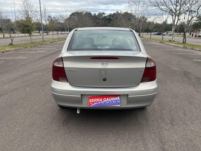CORSA 1.8 MPFI MAXX SEDAN 8V GASOLINA 4P MANUAL - 2005 - BENTO GONçALVES