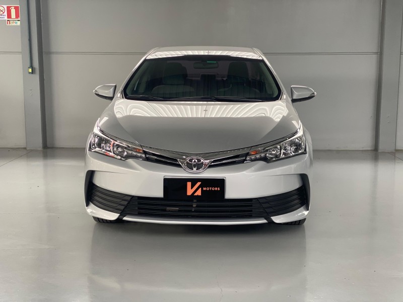 COROLLA 1.8 GLI 16V FLEX 4P AUTOMÁTICO - 2018 - CARLOS BARBOSA
