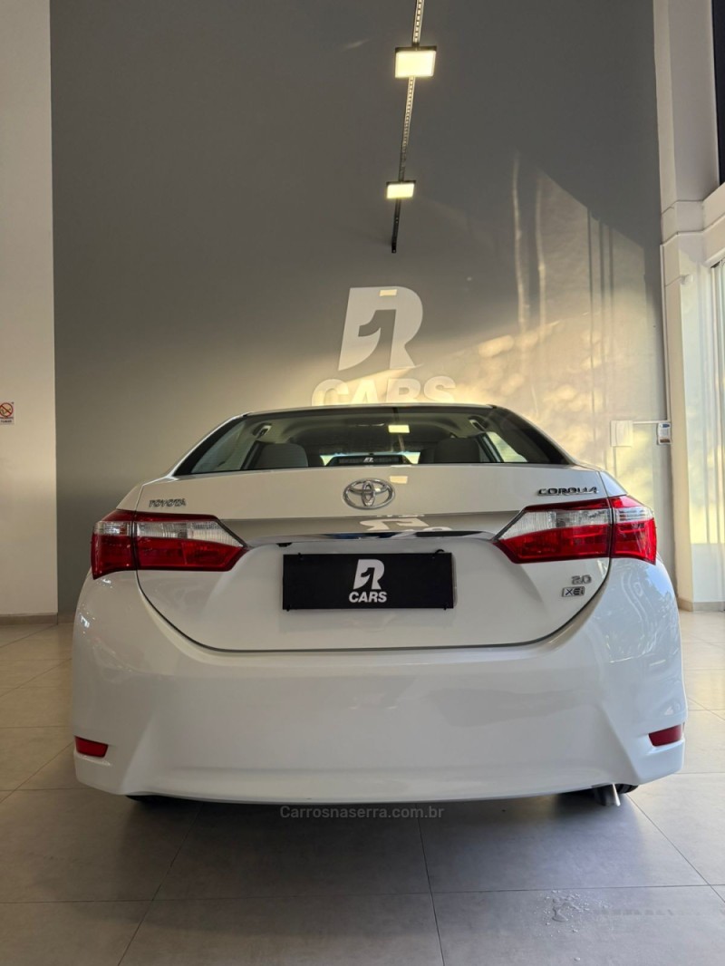 COROLLA 2.0 XEI 16V FLEX 4P AUTOMÁTICO - 2017 - LAJEADO