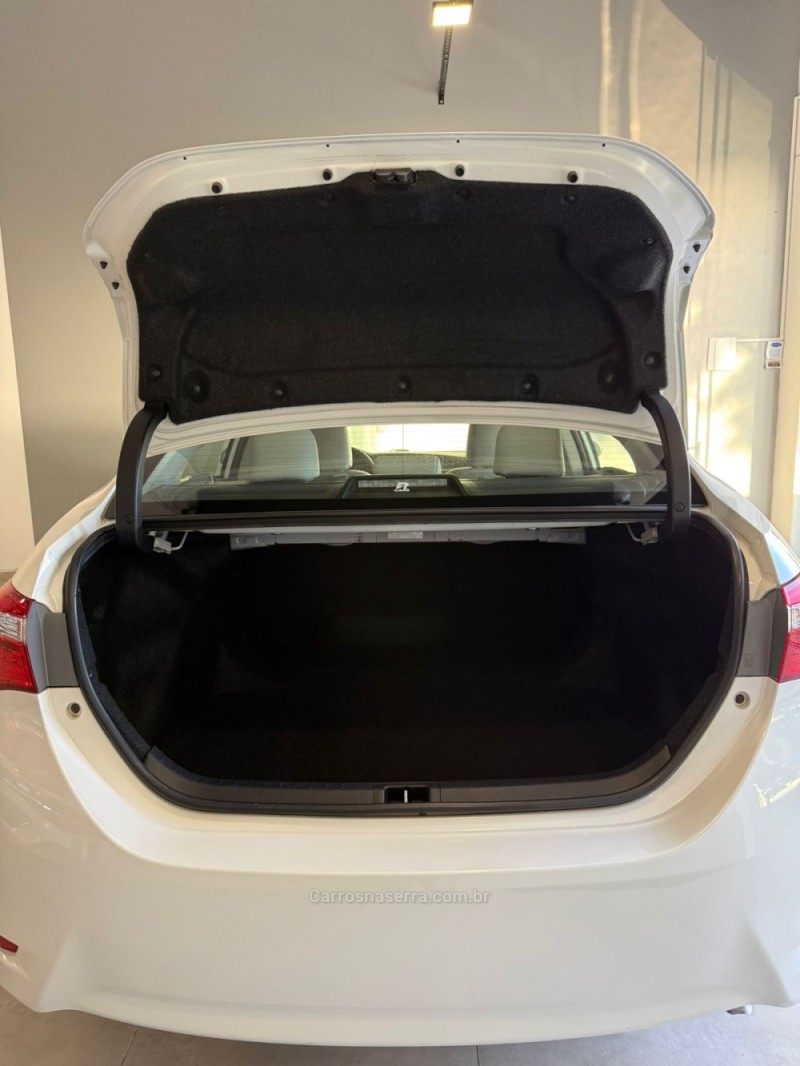 COROLLA 2.0 XEI 16V FLEX 4P AUTOMÁTICO - 2017 - LAJEADO