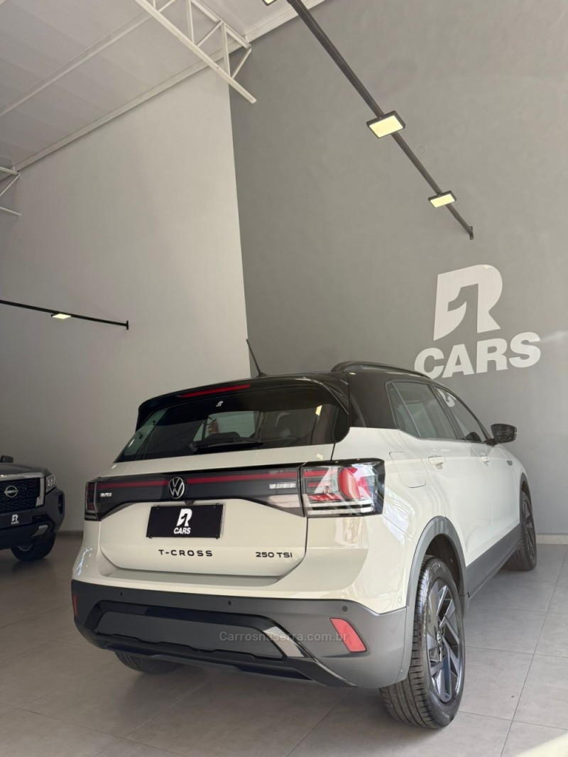 T-CROSS 1.4 HIGHLINE TSI 16V FLEX 4P AUTOMÁTICO - 2025 - LAJEADO