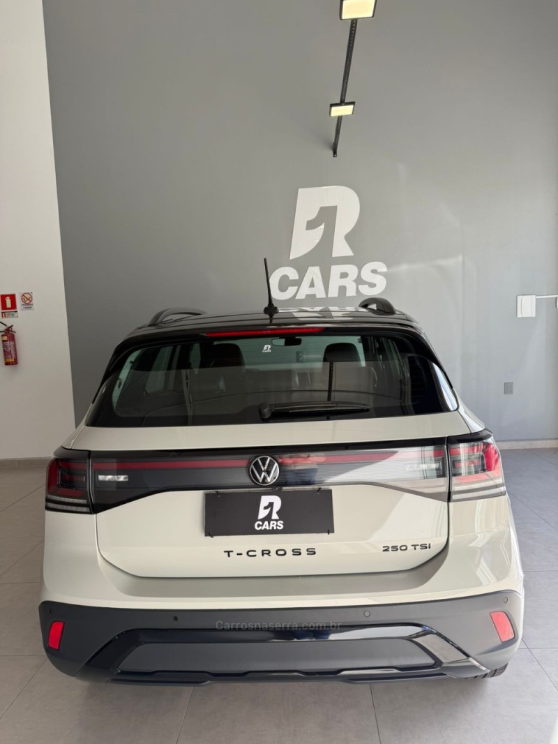 T-CROSS 1.4 HIGHLINE TSI 16V FLEX 4P AUTOMÁTICO - 2025 - LAJEADO
