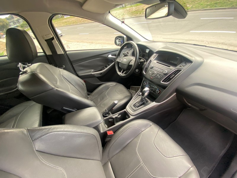 FOCUS 2.0 SE SEDAN 16V FLEX 4P AUTOMÁTICO - 2016 - CAXIAS DO SUL