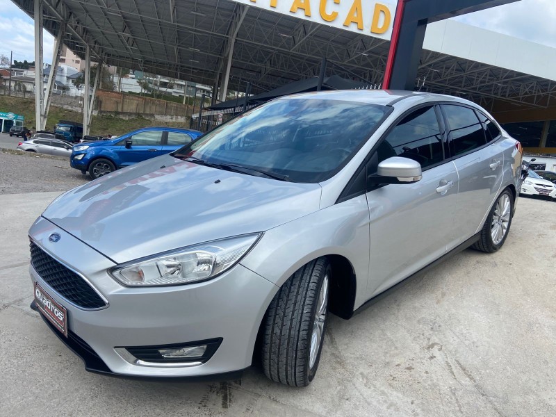FOCUS 2.0 SE SEDAN 16V FLEX 4P AUTOMÁTICO - 2016 - CAXIAS DO SUL