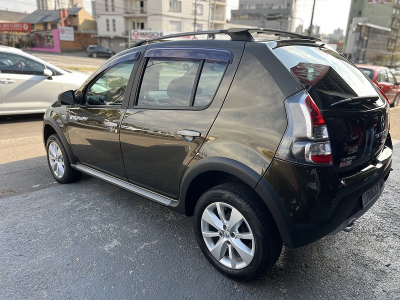 SANDERO 1.6 STEPWAY 8V FLEX 4P MANUAL - 2013 - CAXIAS DO SUL