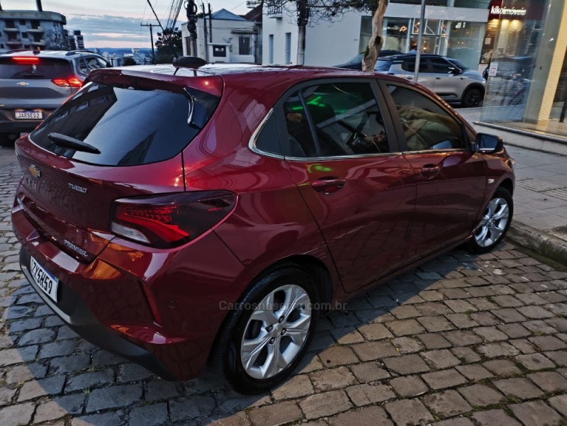 ONIX 1.0	PREMIER II PLUS 12V TURBO FLEX 4P AUTOMÁTICO - 2020 - BENTO GONçALVES