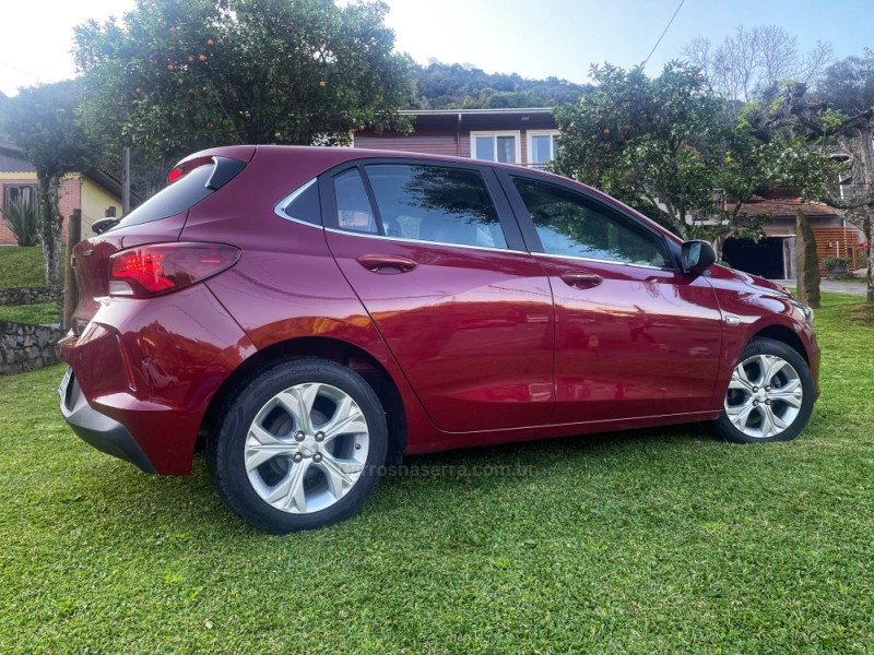 ONIX 1.0	PREMIER II PLUS 12V TURBO FLEX 4P AUTOMÁTICO - 2020 - BENTO GONçALVES