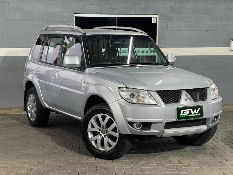 PAJERO TR4 2.0 4X4 16V 140CV FLEX 4P AUTOMÁTICO - 2010 - CAXIAS DO SUL