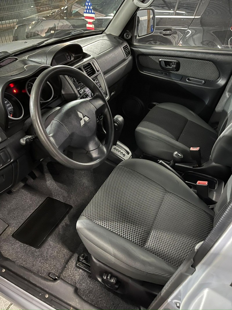 PAJERO TR4 2.0 4X4 16V 140CV FLEX 4P AUTOMÁTICO - 2010 - CAXIAS DO SUL