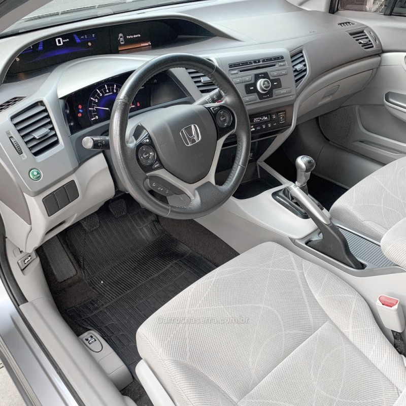 CIVIC 1.8 LXS 16V FLEX 4P MANUAL - 2014 - FLORES DA CUNHA