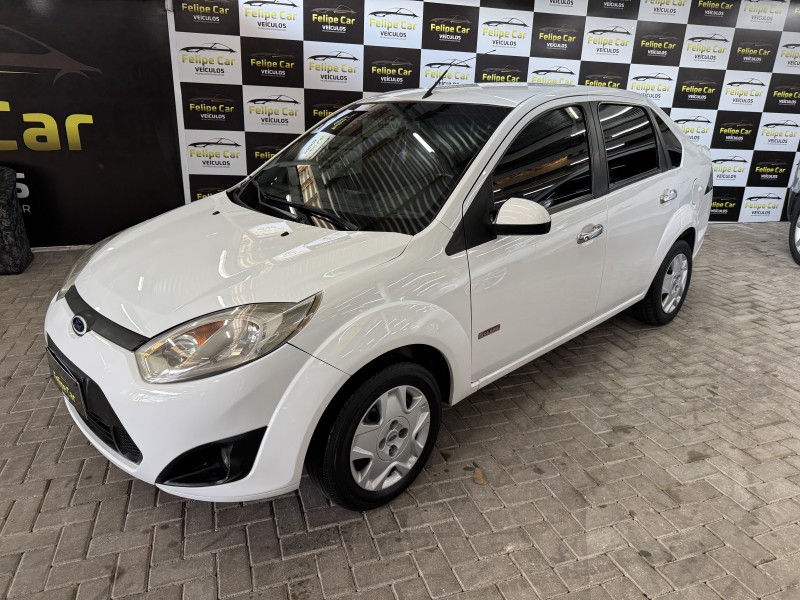 FIESTA 1.6 MPI CLASS SEDAN 8V FLEX 4P MANUAL - 2013 - CAXIAS DO SUL