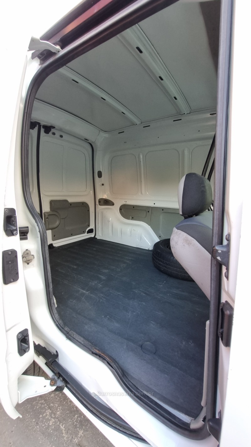 KANGOO 1.6 EXPRESS 16V FLEX 3P MANUAL - 2013 - SãO FRANCISCO DE PAULA