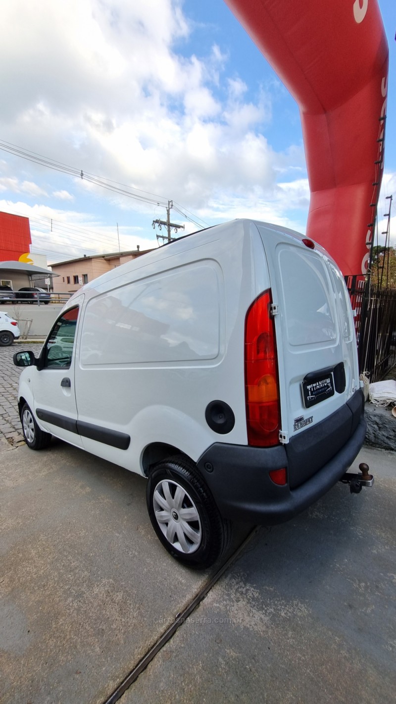 KANGOO 1.6 EXPRESS 16V FLEX 3P MANUAL - 2013 - SãO FRANCISCO DE PAULA