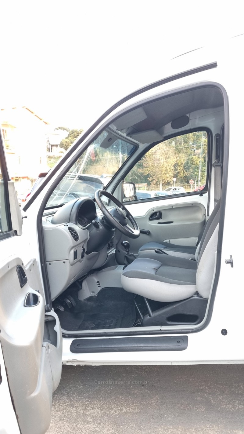 KANGOO 1.6 EXPRESS 16V FLEX 3P MANUAL - 2013 - SãO FRANCISCO DE PAULA