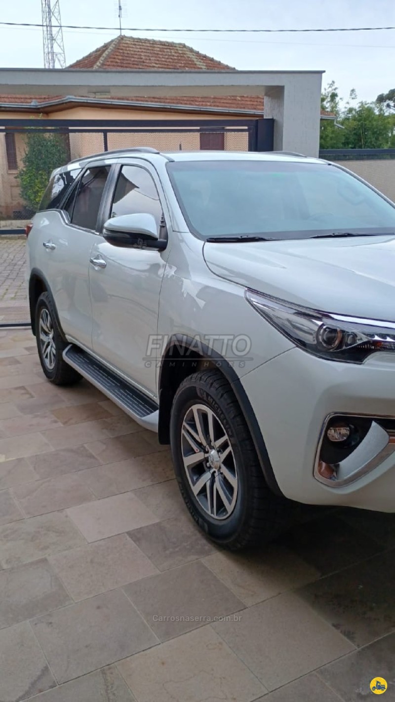 hilux sw4 2.8 srx 4x4 7 lugares 16v turbo intercooler diesel 4p automatico 2019 garibaldi