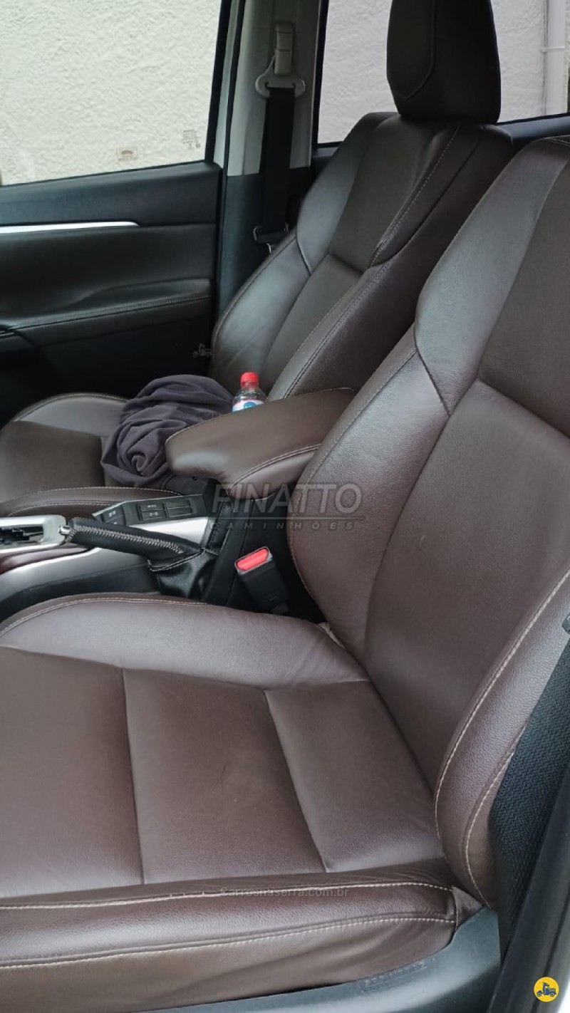 HILUX SW4 2.8 SRX 4X4 7 LUGARES 16V TURBO INTERCOOLER DIESEL 4P AUTOMÁTICO - 2019 - GARIBALDI