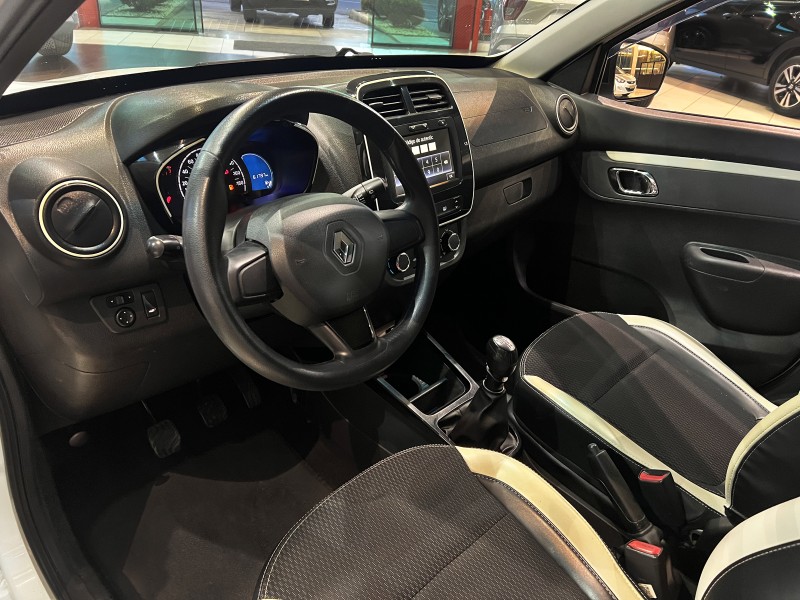 KWID 1.0 12V SCE FLEX INTENSE MANUAL - 2021 - FARROUPILHA