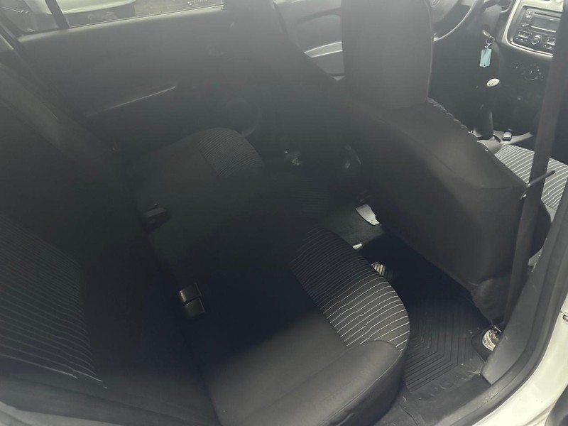 LOGAN 1.0 AUTHENTIQUE 16V FLEX 4P MANUAL - 2015 - CAXIAS DO SUL