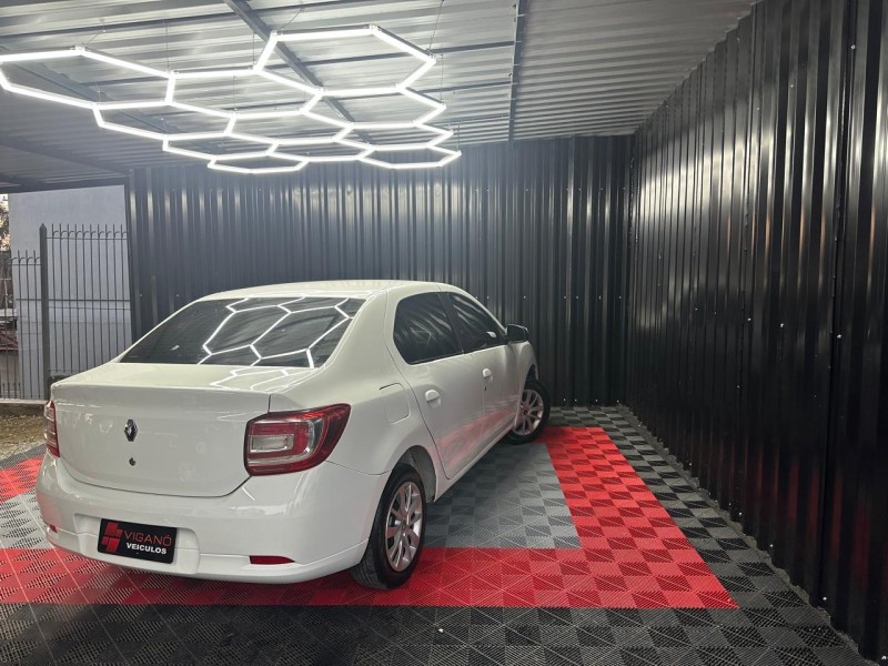 LOGAN 1.0 AUTHENTIQUE 16V FLEX 4P MANUAL - 2015 - CAXIAS DO SUL
