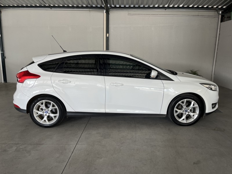 FOCUS 1.6 SE 16V FLEX 4P MANUAL - 2016 - CAXIAS DO SUL