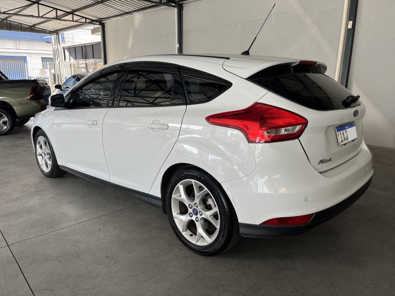 focus 1.6 se 16v flex 4p manual 2016 caxias do sul