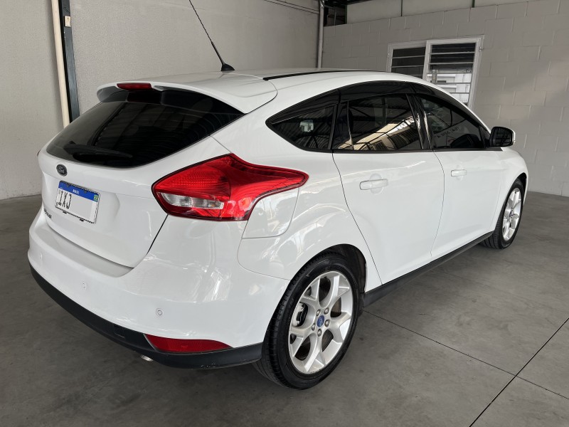 FOCUS 1.6 SE 16V FLEX 4P MANUAL - 2016 - CAXIAS DO SUL